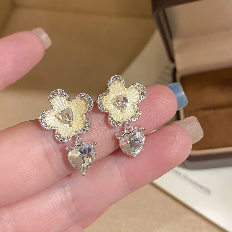 Dripping Oil Five Petal Flower Dangle Earrings Women Heart Shaped Rhinestones Pendant Earrings Elegant Wedding Picnic Jewelry K