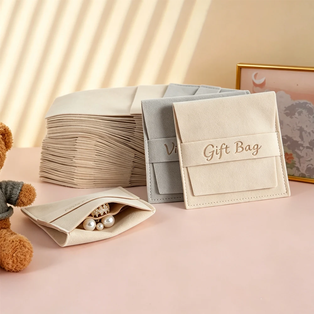 

50Pcs Custom Logo Cosmetic Necklace Microfiber Jewelry Bags Mini Cute Brooch Ring Oils Dust Gift Pocket Package with Compartment