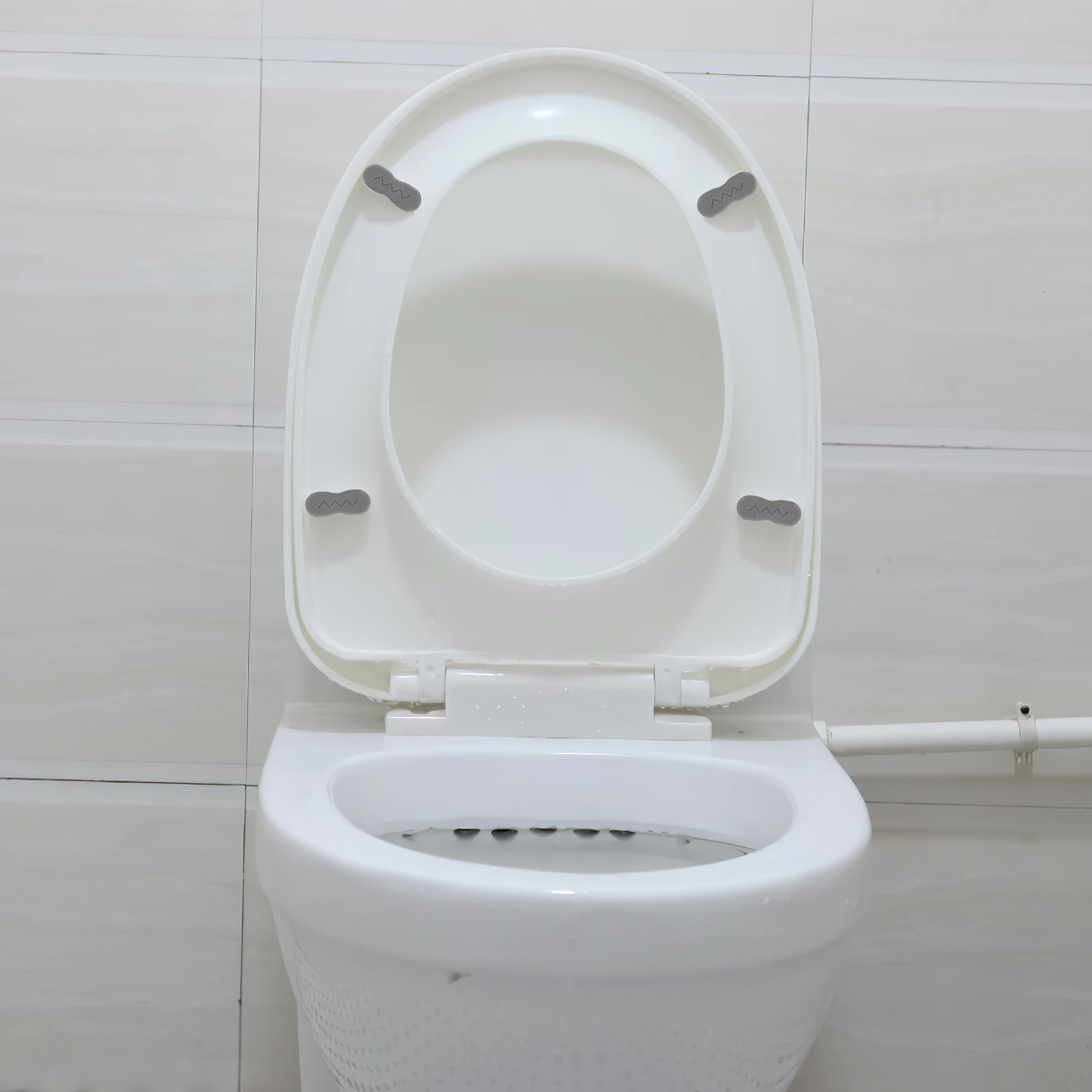 

2Set Toilet Seat Bumpers Universal Durable Adhesive Seat Bumper Kit Standard Size Replacement Rings Practical Household Use