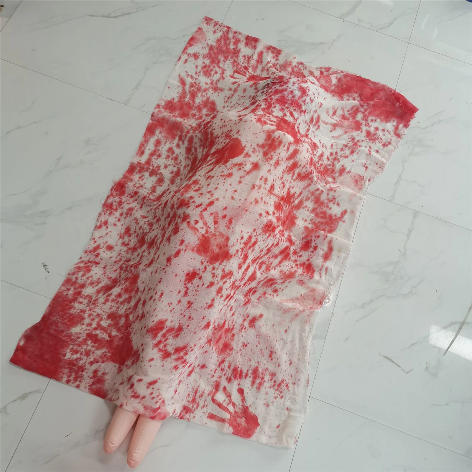 Halloween Fake Corpses Outdoor Prop Odor-Free and Non-Toxic Bedspread Prop for Halloween Party Decoration