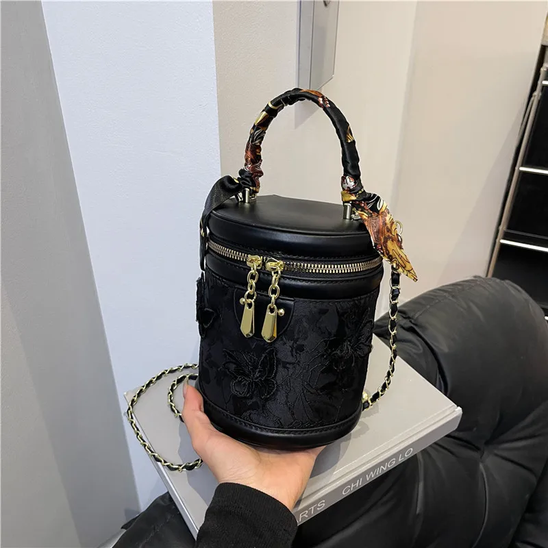 

Роскошная брендовая дизайнерская сумка через плечо для женщин 2025 года — это модная и высококачественная ручная универсальная цилиндрическая сумка-ведро