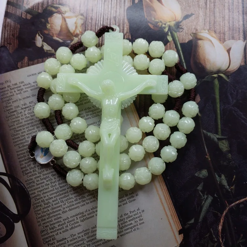 QIGO Big Rose Beads Strand Luminous Cross Pendant Rosary Necklace Catholic Jewelry