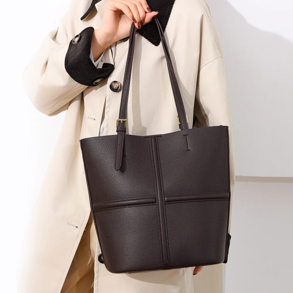 

2025 Tote Bag New Fashion Large-capacity High-end Commuter Bag High-end Simple Design Women's Shoulder Messenger Bag