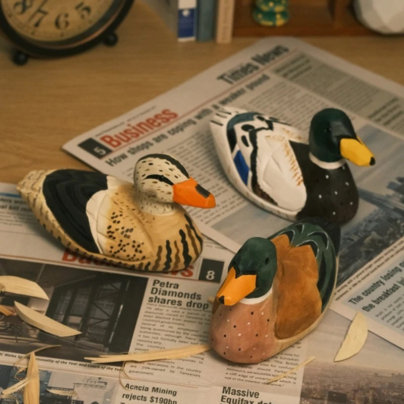 Handcrafted Wood Duck Sculpture Creative Desk Statue Bedside Figurine Office Decor Photography Prop Birthday Gift Home Miniature