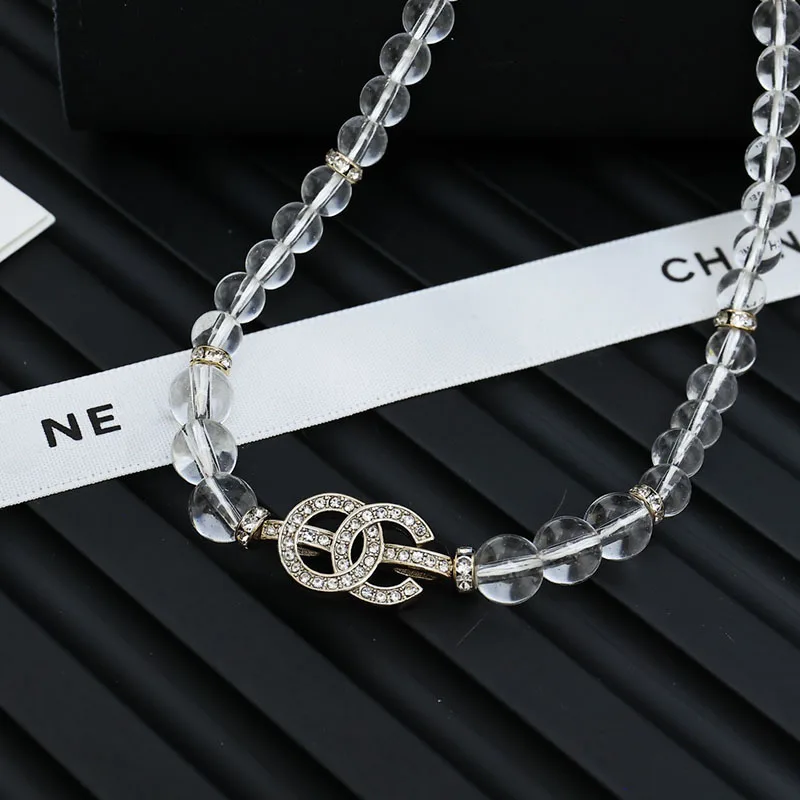 

The new full diamond letter bead neck chain can be worn alone and stacked to attract the attention, which is full of fashion and