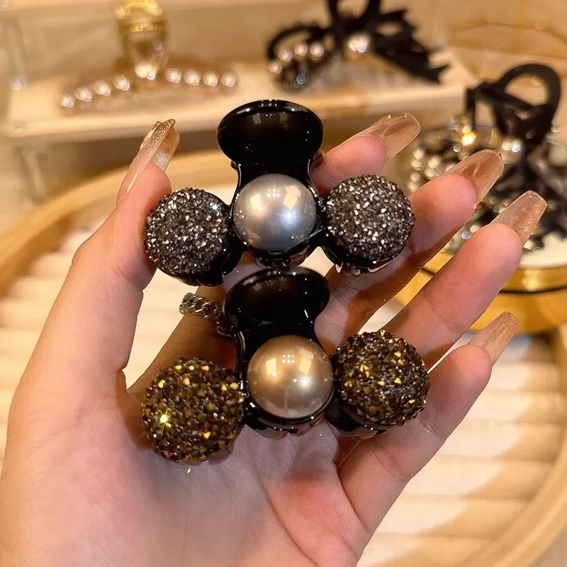 Mini pinces à cheveux en perles pour femmes, petites pinces à cheveux élégantes en strass, épingles à cheveux, Barrettes en forme de crabe, accessoires pour cheveux pour femmes