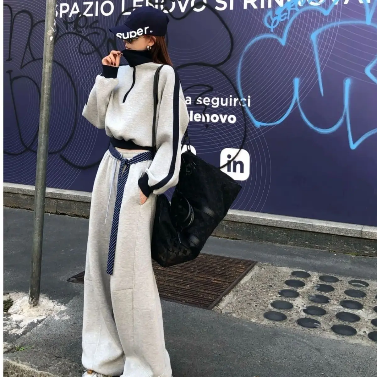 

Модные утягивающие осенние свободные повседневные брюки, новый комплект, универсальный дизайн, толстовка с капюшоном, комплект из двух предметов для женщин