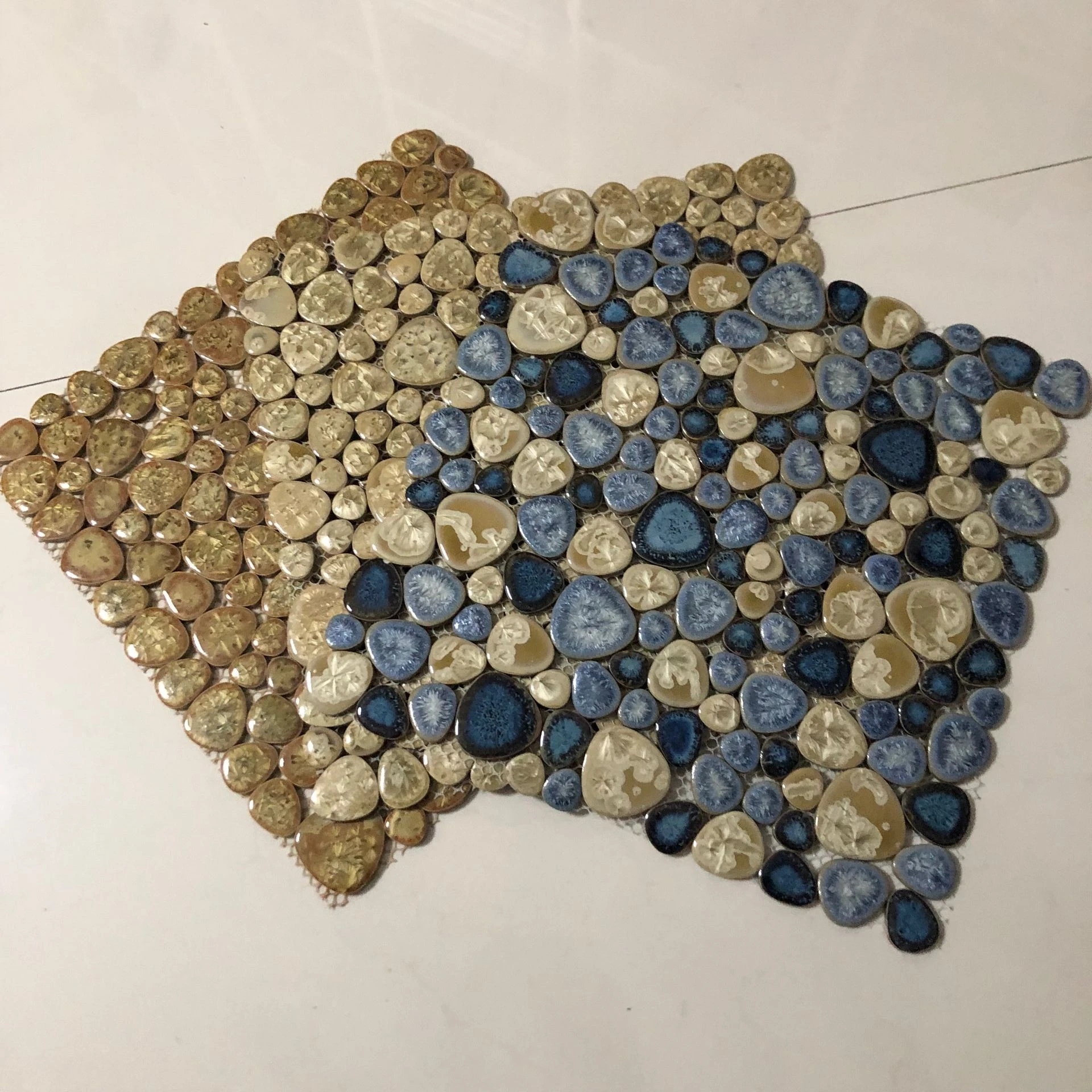 

11 шт. темно-синяя бежевая галька керамическая мозаичная плитка, кухонный фартук для душа, выставочный зал, плавание, остекленная стена/польная кирпичная плитка