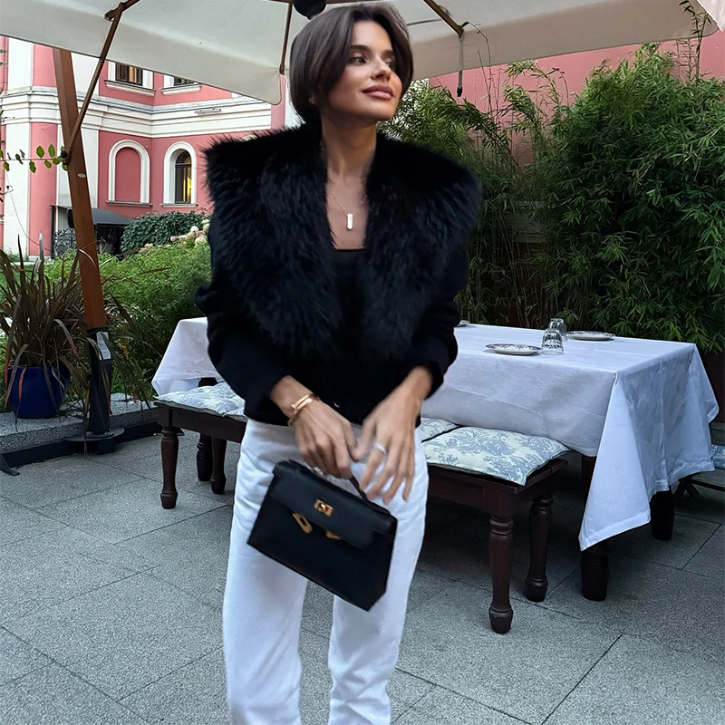 

Detachable Faux Fur Collar Knitted Cardigan Women Trendy Street Short Coat Luxury Wide Neckline Knitwear 2025 New Lady Cardigans