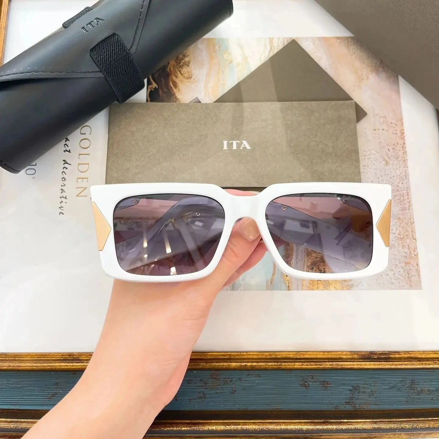 

Original LIANGCHENDITA DTS411 Top Quality White Acetate Frame Men Sunglasses Popular Classic Vintage Casual Women Couple Eyewear