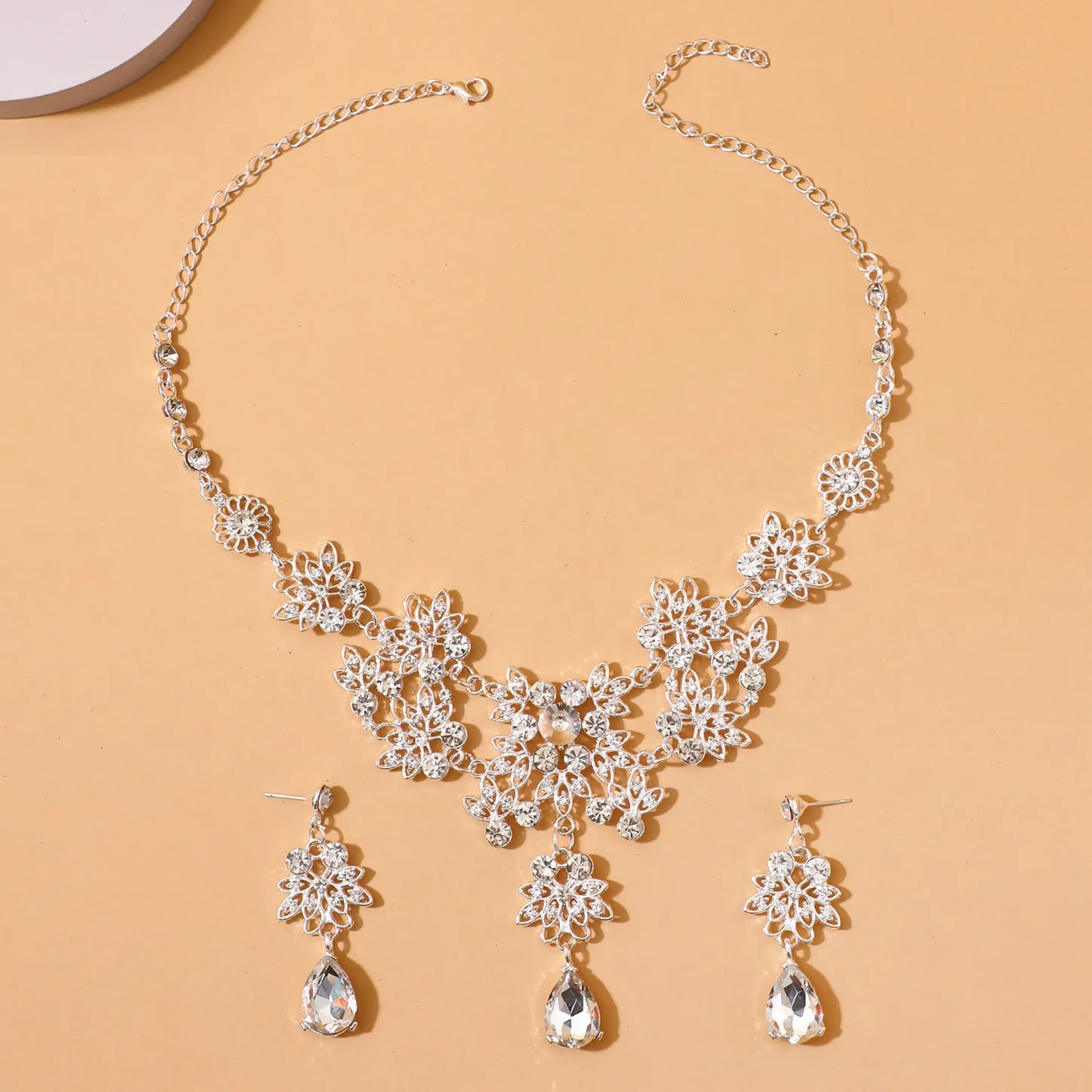 3pcs Women\'s Jewelry Set Flower Necklace Earrings Bridal Wedding Accessories