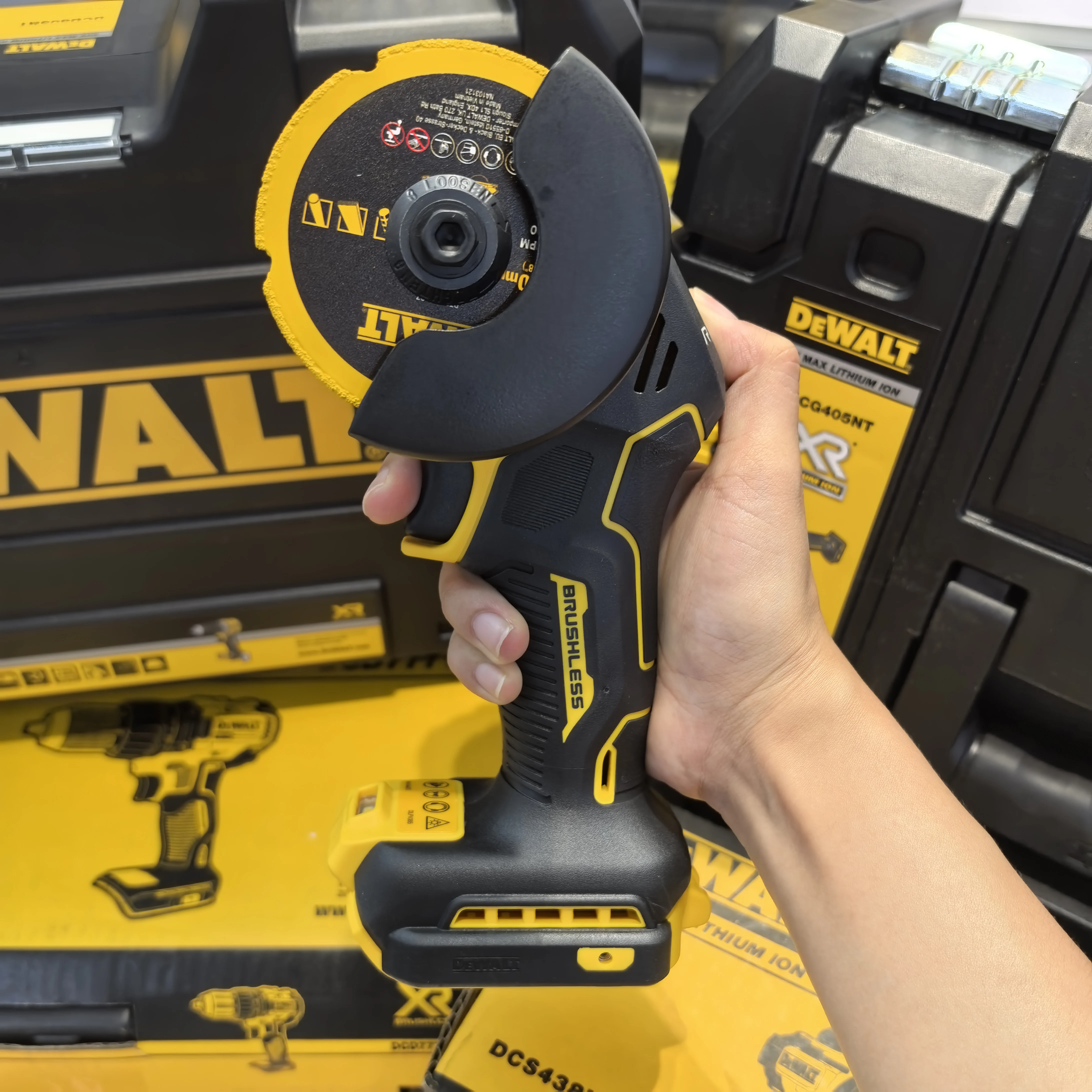 DeWalt DCS438เลื่อยวงเดือนไฟฟ้า20V แบบไร้แปรงถ่านลิเธียมไร้สาย3นิ้วเครื่องมือตัดมือถือเครื่องมือไฟฟ้า