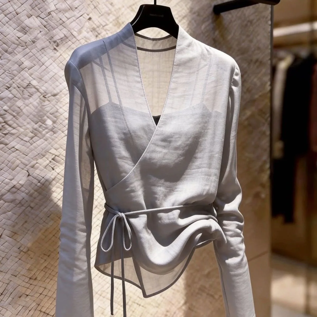 

Elegant Versatile Women's Shirt 2026 Summer Design Sensation Lightweight Luxury Anti-Aging Fashionable Polyester Fiber V-Neck...