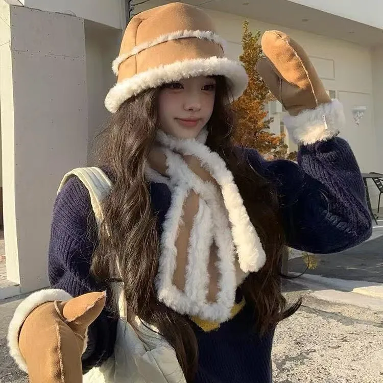 nuovo-arrivo-set-tre-pezzi-in-finta-pelliccia-cappello-sciarpa-e-guanti-grigio-elegante-e-alla-moda