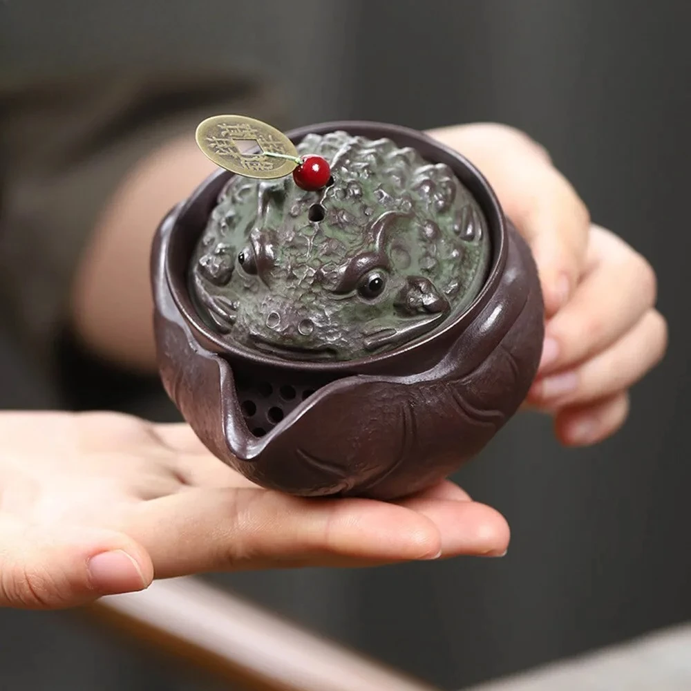 

160ml Handmade Yixing Purple Clay Pot Small Capacity Golden Toad Hand Grab Teapot for Infusion Raw Ore Zisha Tea Maker Kettle