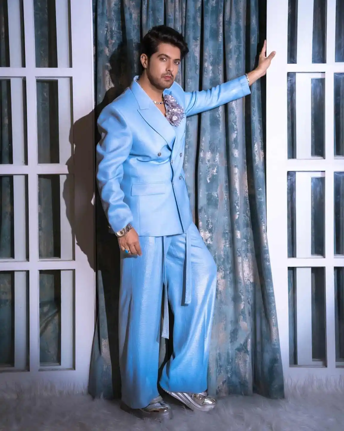 Trajes de boda de moda para novio, esmoquin con solapa en pico y doble botonadura, chaqueta, pantalones, fiesta de negocios, graduación, personalizado, 2 uds.