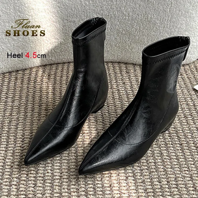 新型ポインテッドトゥショートブーツ 4.5cmミドルヒール レディースアンクルブーツ 秋 フレンチスタイル レディースシューズ ブラック ファッションミドルブーツ