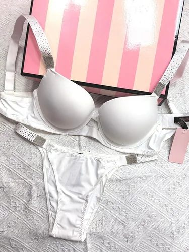 Imagen 2 del producto Conjunto de sujetador Sexy con diamantes de imitación para mujer, Bralette, ropa interior para niña, sujetador, Tanga a la moda, sujetadores, lencería, conjuntos de bragas