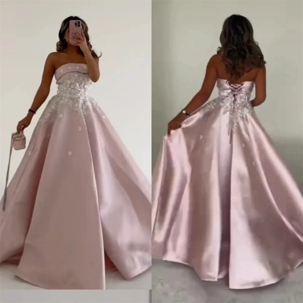 Maßgeschneidertes Ballkleid, trägerloses Ballkleid, knöchellang, Schleifen, offener Rücken, gefaltet, konturiert, handgefertigt, Blume, maßgeschneiderter Anlass D