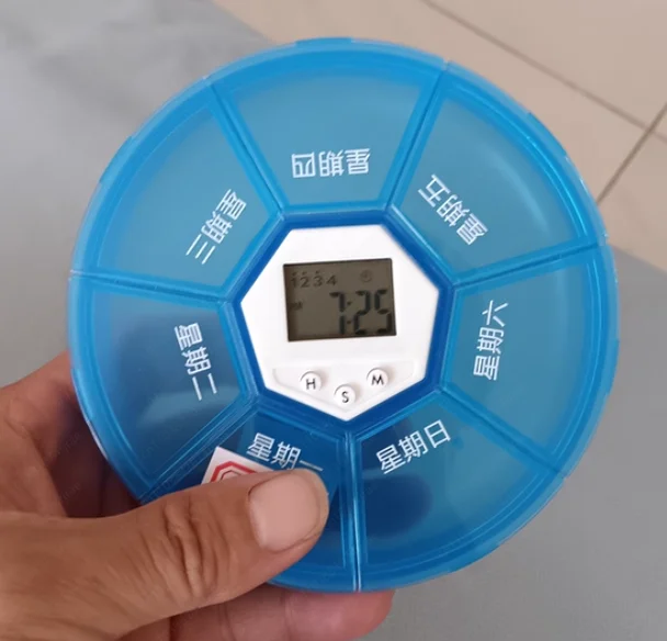 7-Day Smart Electronic Medicine Box Regular Reminder for The Elderly Portable Sub-packaging Medicine Artifact Charging Recording