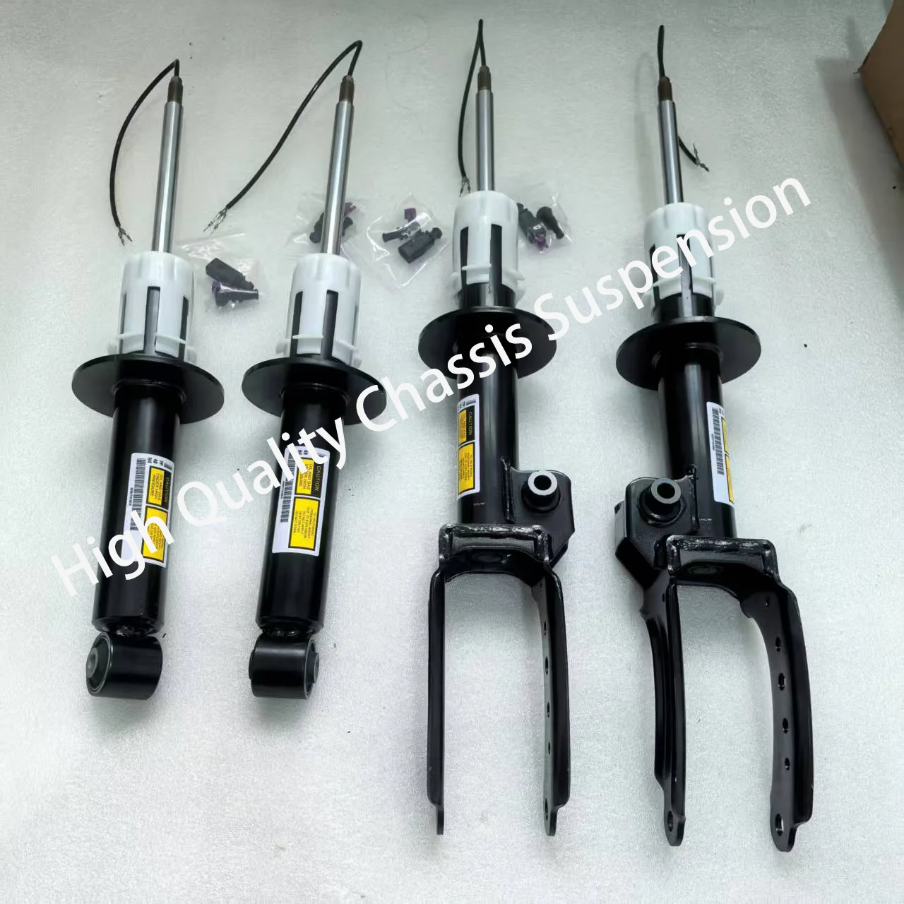 High Quality 4X Front Rear Shock Absorbers PASM For Porsche Cayenne 958 VW Touareg 7P6 11-18 95832304320 95834304330 7P6413031H