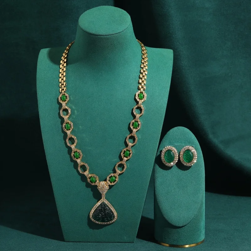 set-di-gioielli-vintage-con-gocce-d'acqua-in-vetro-verde-e-strass-design-di-lusso-collana-e-orecchini-classici-di-alta-qualita-regalo-2026