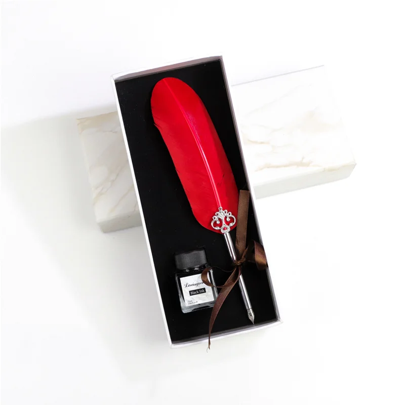 Перо индейки перо