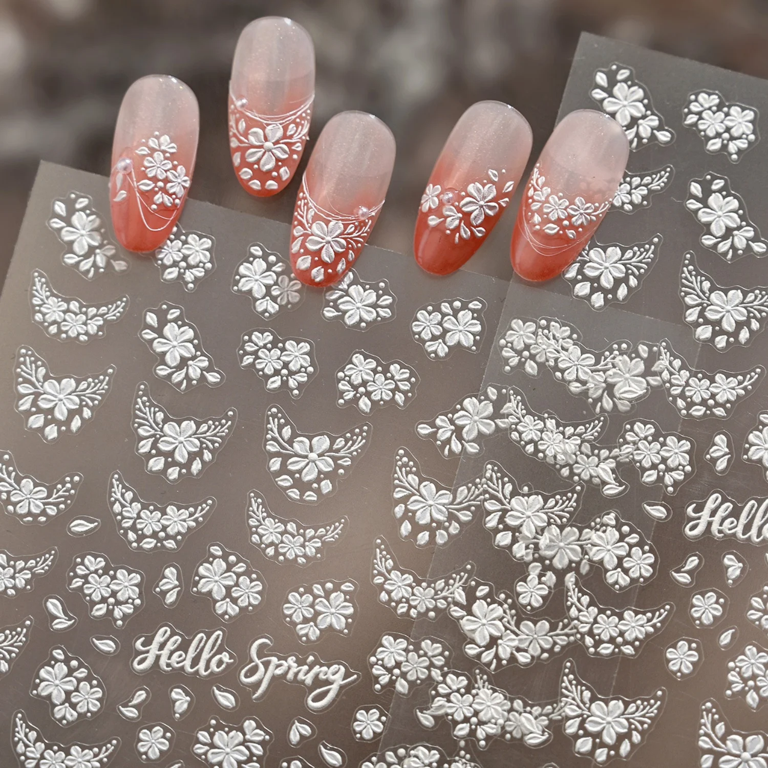 5D Weiße Relief-Blumen-Nagelaufkleber Frühlings-Design mit Fünfblättrigen Blumen, Bogen-Design, Blumencluster, Blätter, Geprägte Selbstklebende Aufkleber