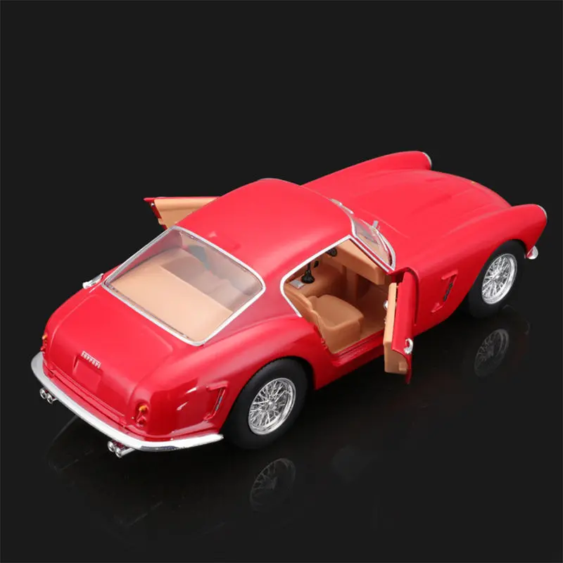 1:24 Ferrari 250 GT Berlinetta Passo Corto Alloy Sports Car Model Diecast Metal Toy Race Car Vehicles Model Collection Kids Gift