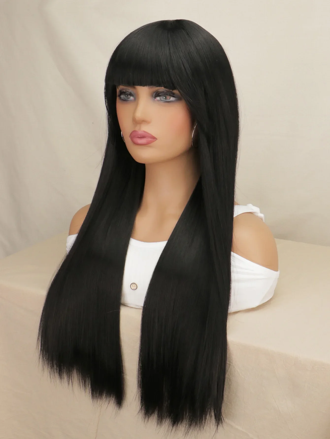 QQXCAIW المرأة الطبيعية طويلة أسود براون الاصطناعية خصلات الشعر المستعار هالوين أنيمي زي طويل مستقيم مقاومة للحرارة شعر مستعار أسود