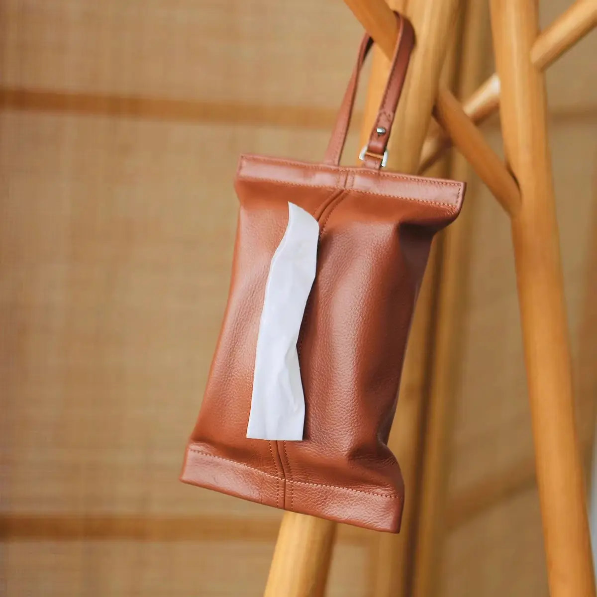 

Car-mounted High-end Pumping Carton Car Armrest Box Paper Towel Box Face Towel Storage Bag Premium Tissue Cover