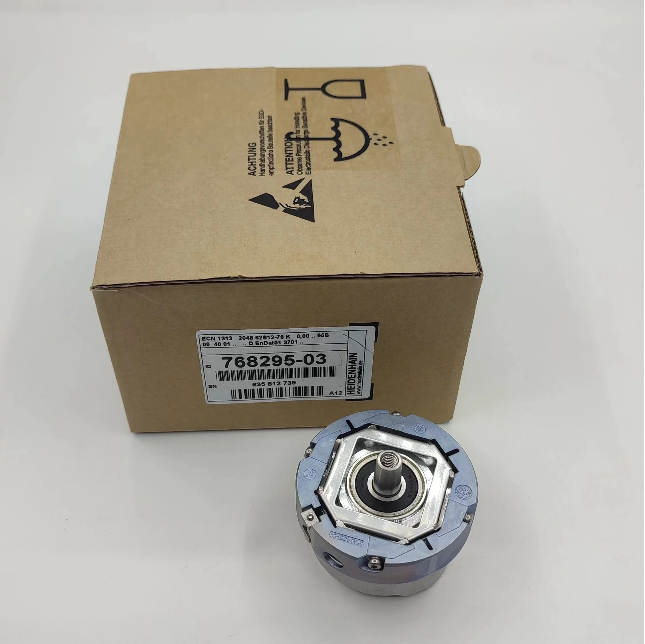 ROQ 425 2048 ID:1109256-03  HEIDENHAIN  rotary encoder New original genuine goods are available from stock