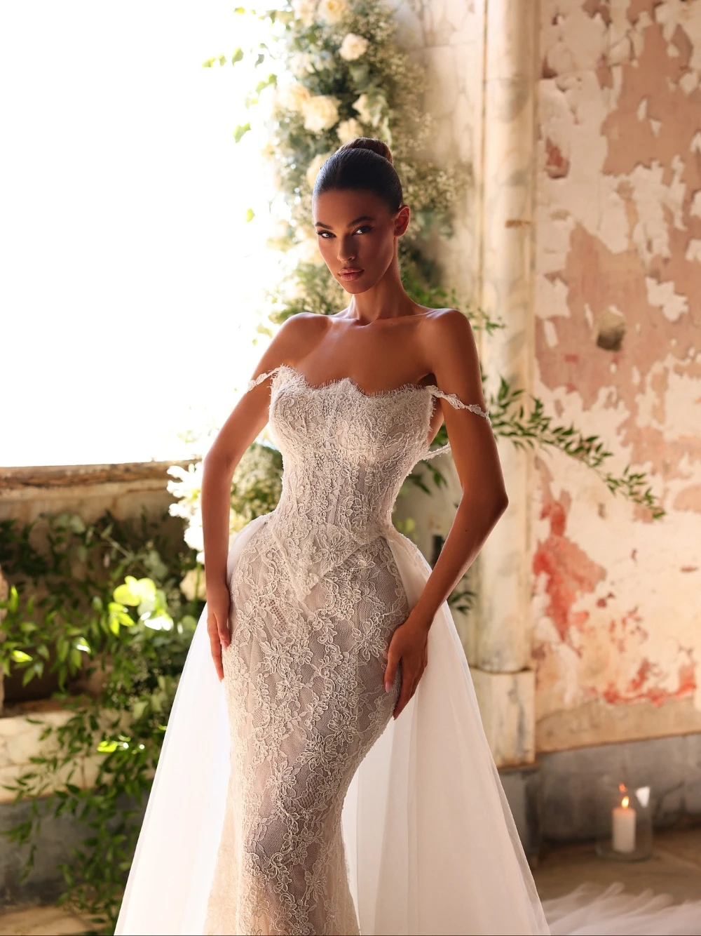 

High-end Lace Off Shoulder Mermaid Wedding Dress With Detachable Tulle Train Elegant Fitted Waist Customized Bridal Gown