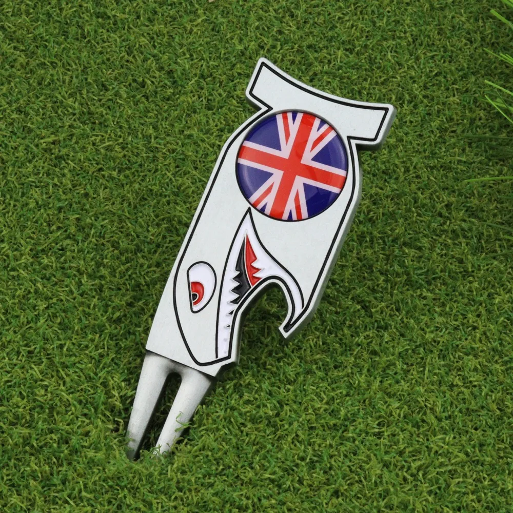 Golf Divot Tool Shark Golf Green Fork Zinc Alloy Multifunctional Golf Ball Marker Portable Magnetic Divot Fork Clean The Lawn