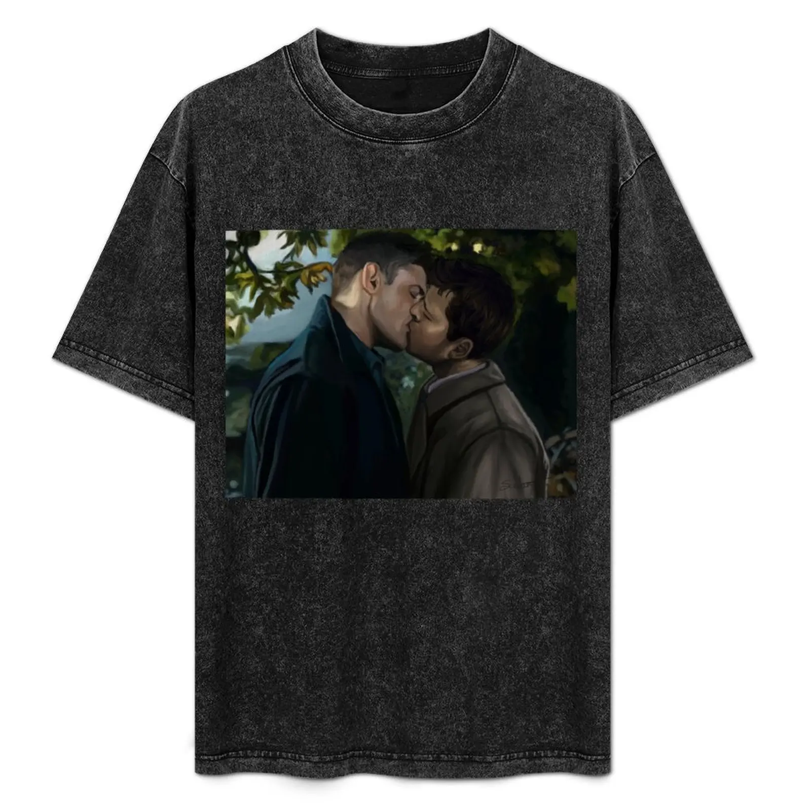

Destiel Kiss in The Wind T-Shirt Lightweight Sport Basic T-Shirt