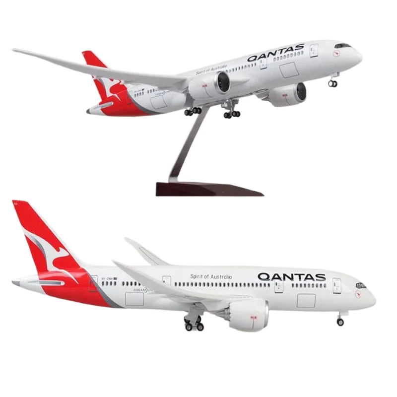 1/130 Scale 47cm Airplane B787 Dreamliner Aircraft QANTAS Airways Airlines Model W Light and Wheels Diecast Plastic Plane toy