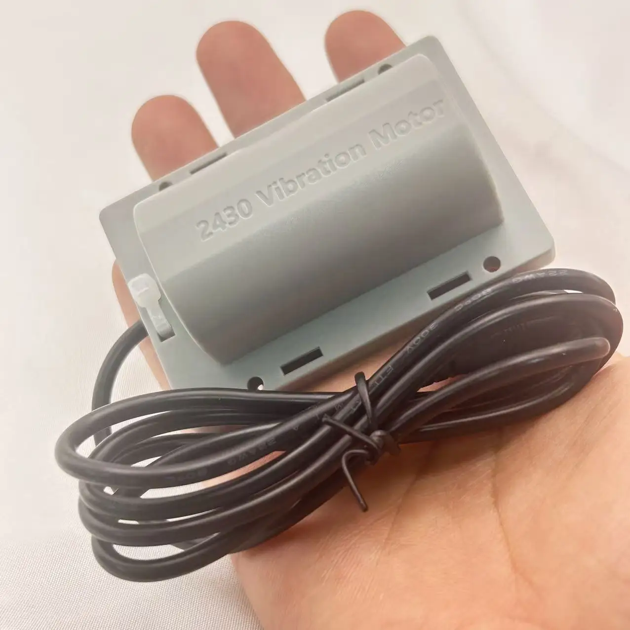 2430 12V DC Motore di vibrazione per micro massaggio di vendita caldo Motore per piastra vibrante per alimentazione rana e rospo