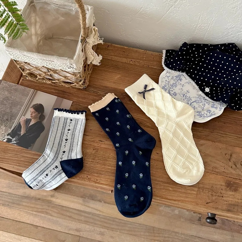 3 Pairs Causal Cute Light Vintage Navy Blue Bow Korean Socks Simple Comfortable Daily Commute Stocking Women's Mid-tube Sock