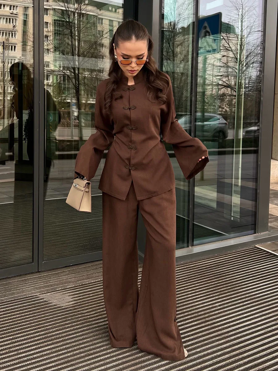 

Женский винтажный комплект BJTZ 2026 в китайском стиле: рубашка с воротником-стойкой на пуговицах и длинными рукавами, свободный крой, две части