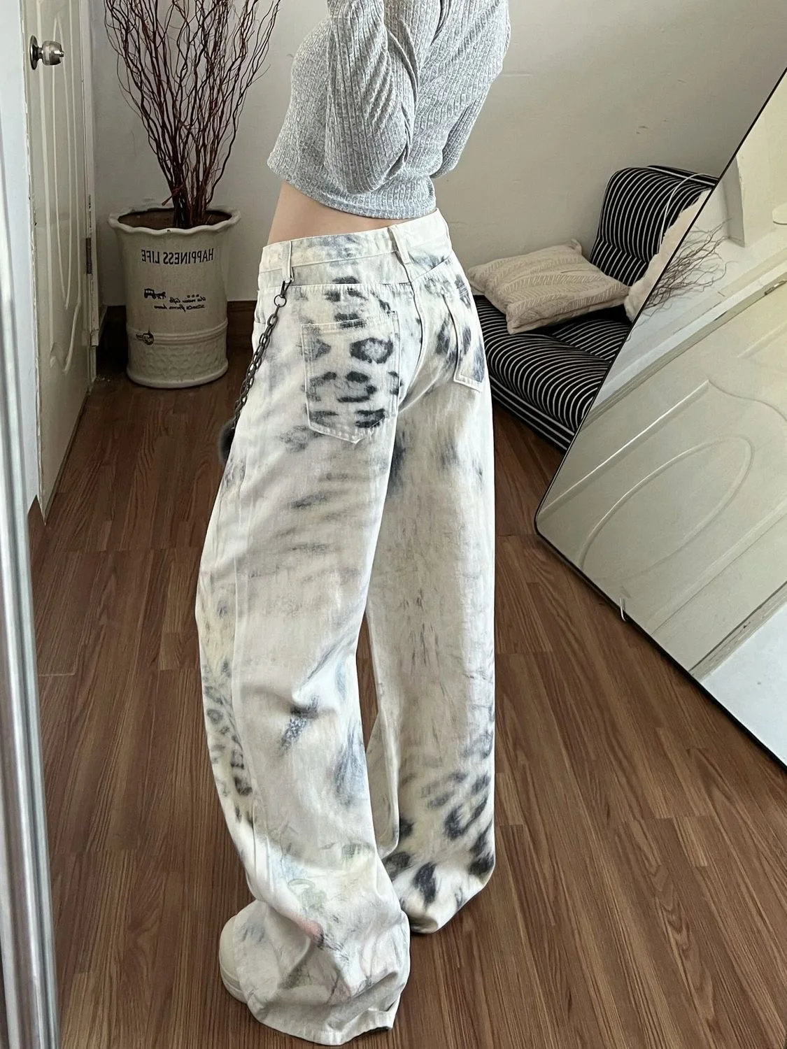 Vintage Faded Leopard Pattern Denim Pants High Rise Oversized Straight Leg Jeans Loose Fit Daily Streetwear Casual Trousers
