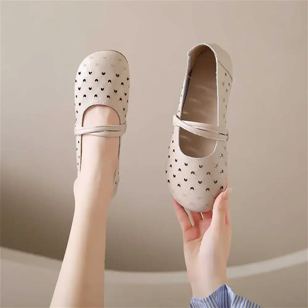 

Without Heels 35-42 Second Hand Shoes Tennis Leopard Women's Sneakers For Sports Tens Imported Excercise Krasovki Obuv