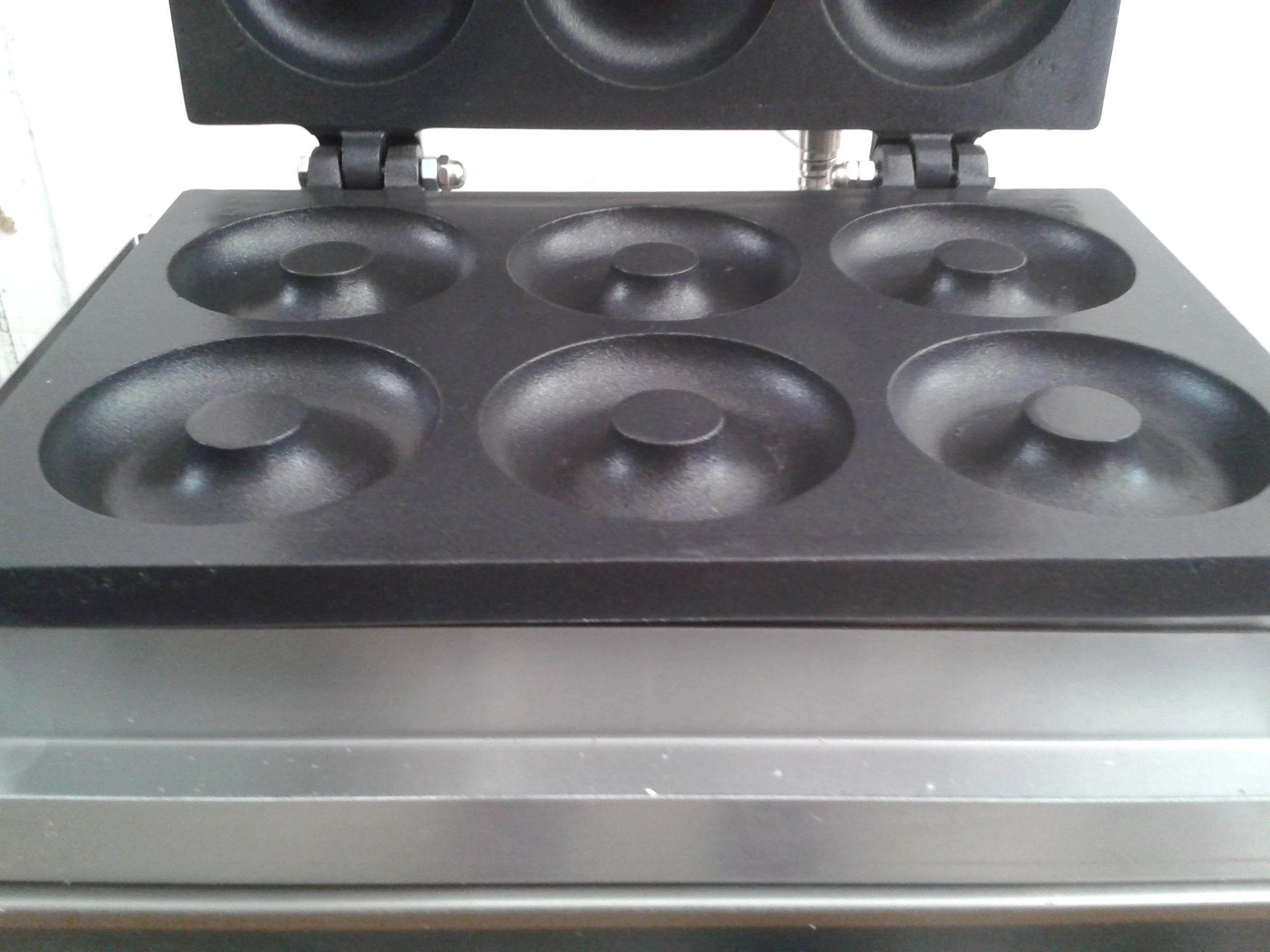 Điện 220V/110 V Ngọt Di Chuột Máy, Tặng Fryer, Máy Làm Bánh Waffle Tròn Tặng Máy Làm