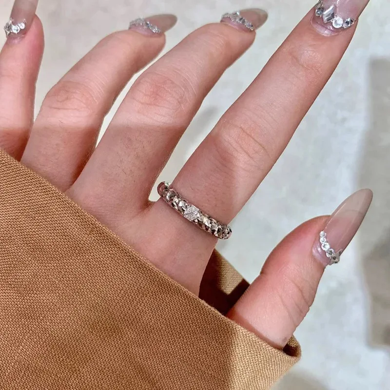 Xiaoyan 100% S925 Silver D Moissanite 30 Cent Dragon Scale Crushed Ice Ring Autumn/Winter Gem Wedding Ring High Jewelry
