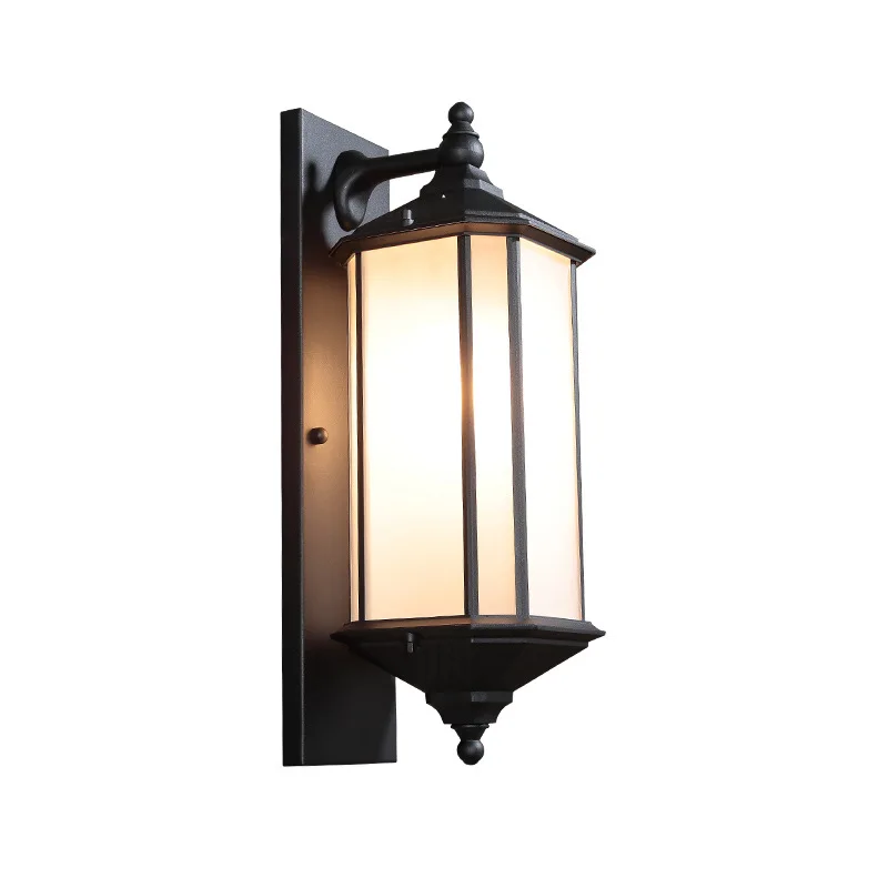 Vintage Black Painted Anti-Rust Outdoor IP54 Waterpro Metal Courtyard Wall Lamp Frosted Glass Shade E27 5W LED Warm Light