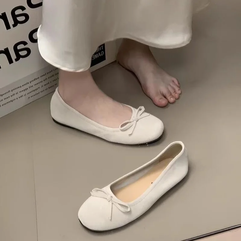 2024 Solid Color Super Soft Women\'s Shoes Spring Bow Flat Casual and Comfortable Leather New Ballet Shoes Women