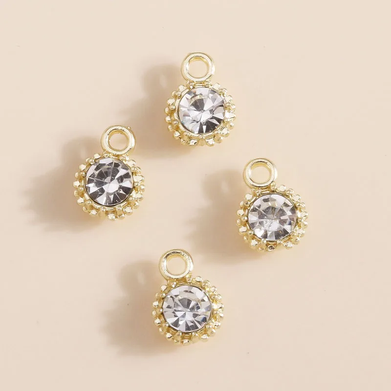 Leslie 8 Stück 4 x 7 mm vergoldete Mini-Kristall-Anhänger für die Herstellung von Halsketten, Ohrringen, Armbändern, handgefertigtem Schmuck – Detail 4