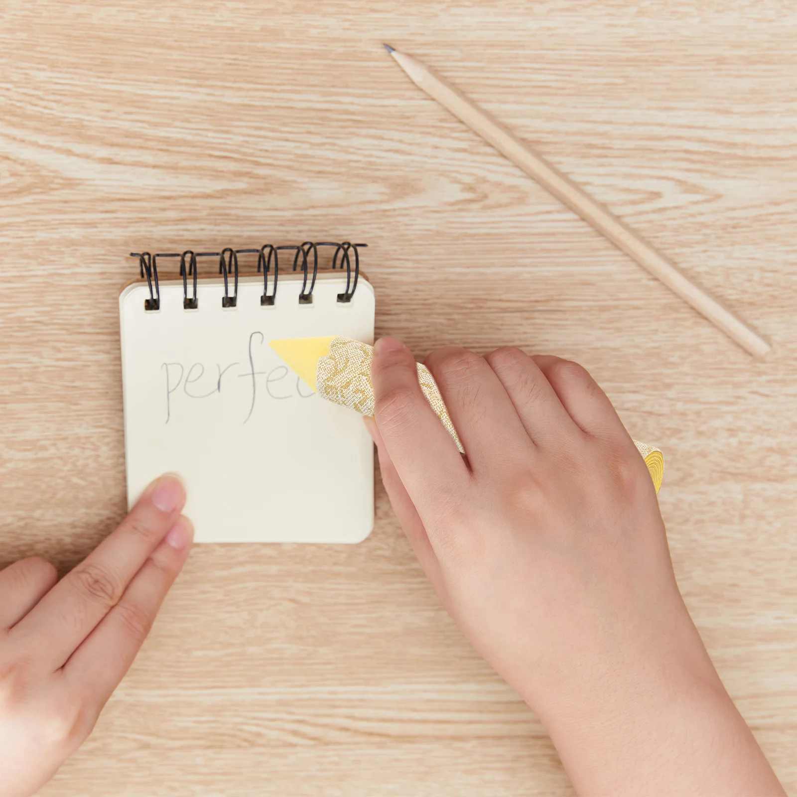 

3Pcs Sketch Wipes Pens Blending Sticks Essential Sketching Drawing Tools Paint Blending Tool Art Blenders for Smooth Shading