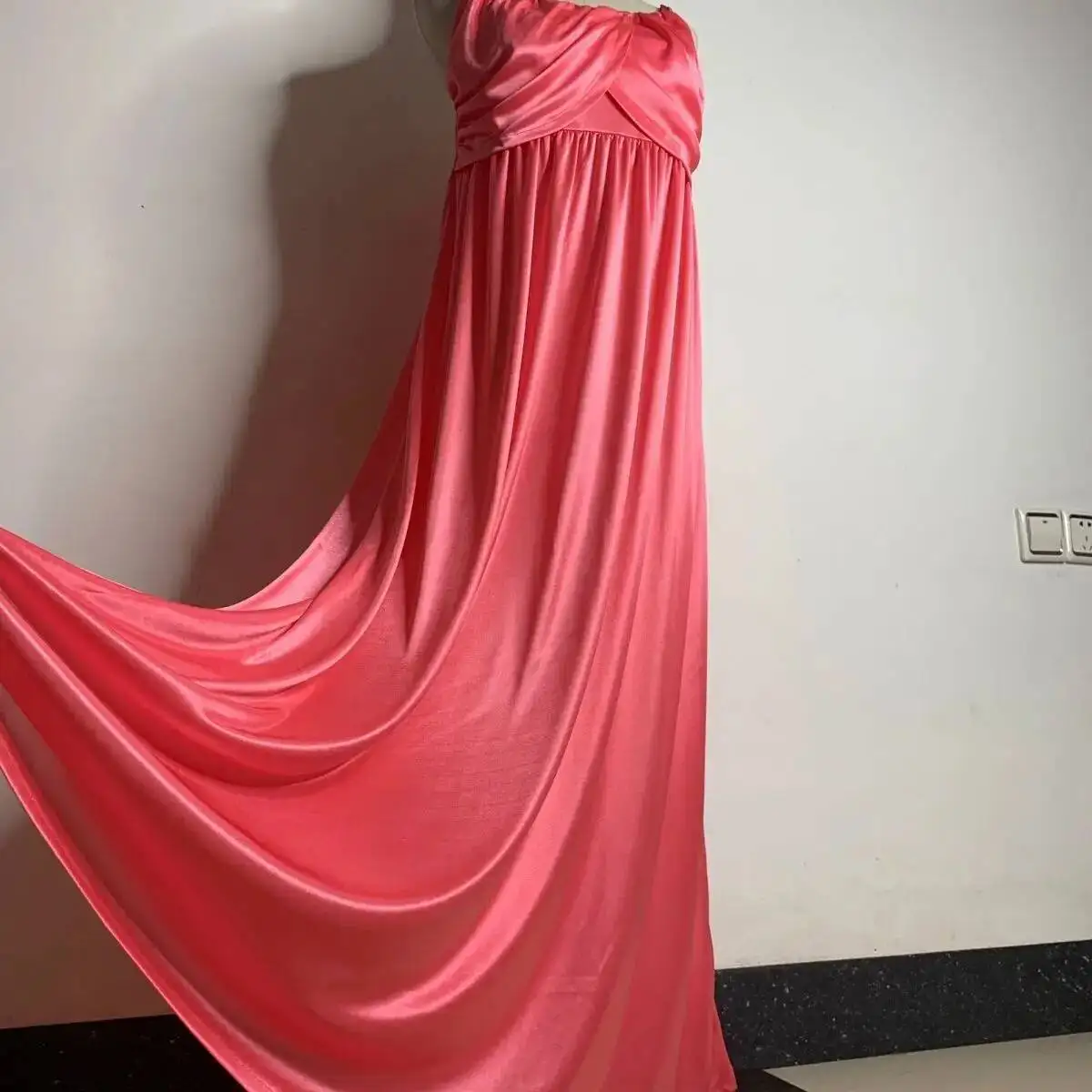 

40-70kg Glossy Pink Women Satin Loose Maxi Dress Sleeveless Plus Size Sexy Sleeping Robe