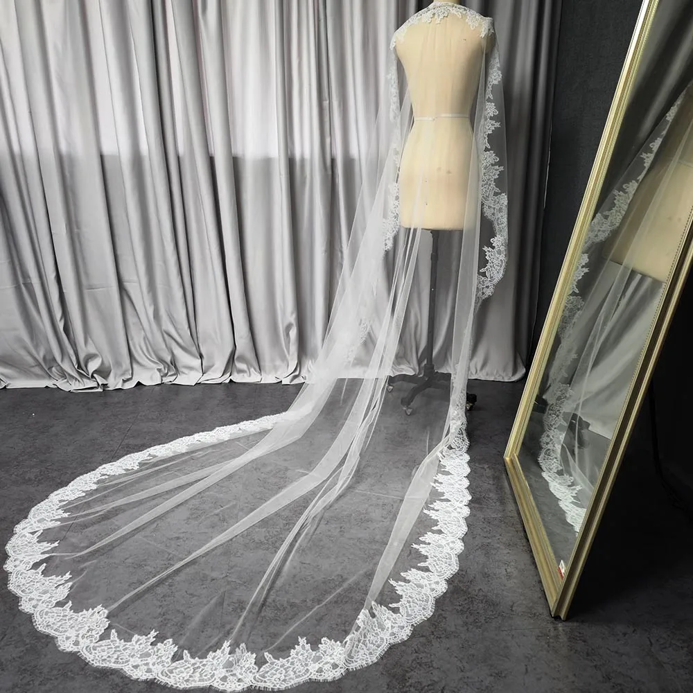 

Romantic Eyelash Lace Mantilla Wedding Veil with Hidden Comb 3M Long 1.5M Wide Ivory Bridal Veil Single Tier Veil for Bride
