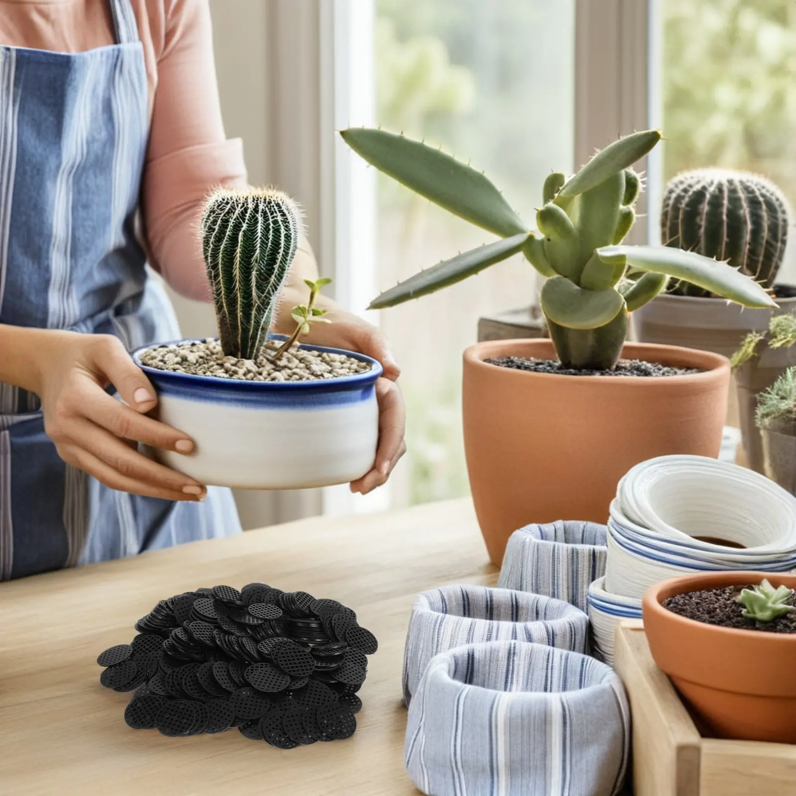 300Pcs Flower Pot Mesh Pads Reusable Breathable Pot Drainage Screen Mat for Indoor Outdoor Gardening Bonsai Soil